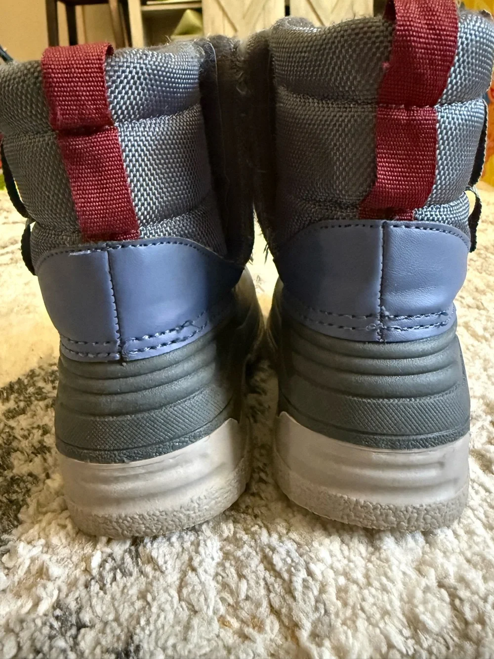 OshKosh Kids Black and Navy Snow Boots & Cat & Jack Boots Size 8 toddler